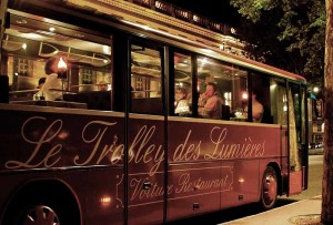 Le trolley des lumières bus restaurant