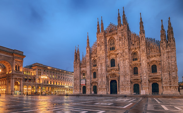 Milan hostes thousands of tourists each year. Milan is one of the best places to enjoy your days in Italy.